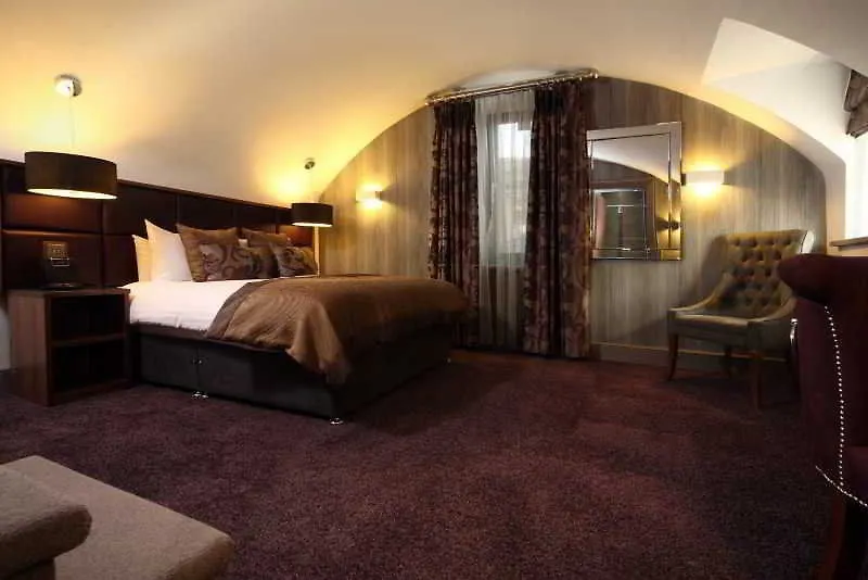Roomzzz Newcastle City