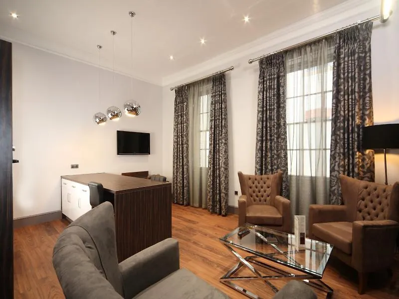 **** Aparthotel Roomzzz Newcastle City United Kingdom