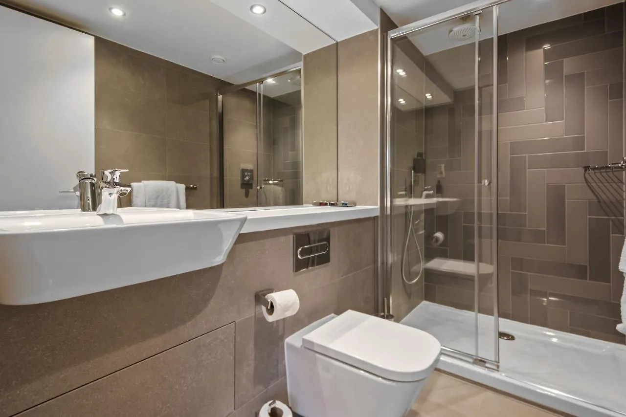 Roomzzz Newcastle City 4*, Newcastle upon Tyne