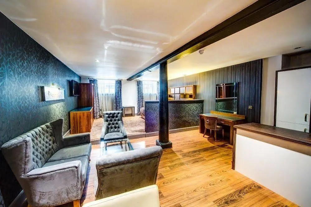 Roomzzz Newcastle City Newcastle upon Tyne