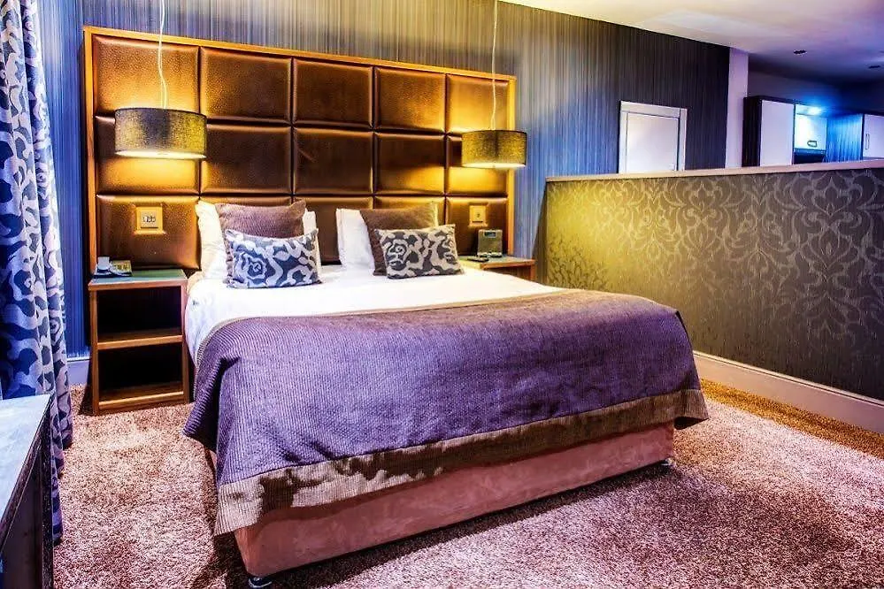 Roomzzz Newcastle City 4*, Newcastle upon Tyne