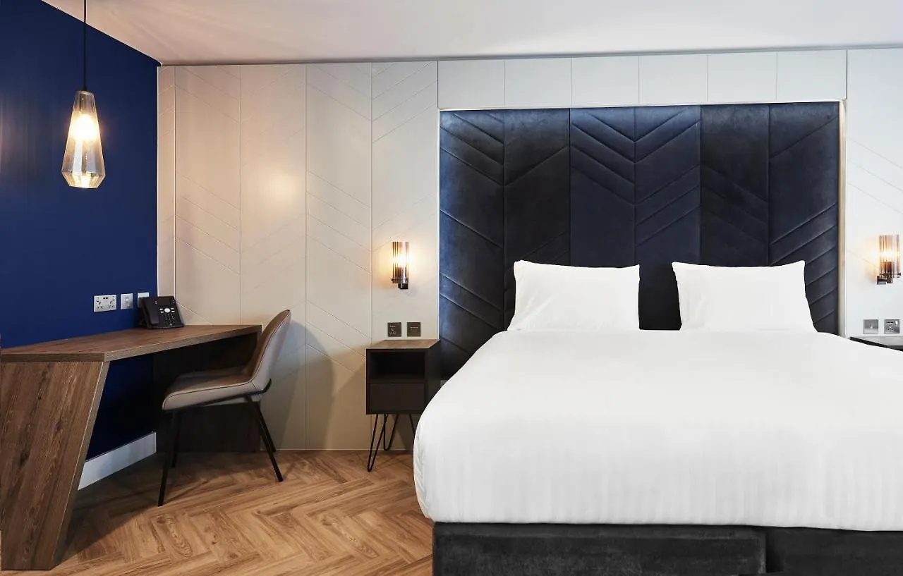 Roomzzz Newcastle City 4*, Newcastle upon Tyne
